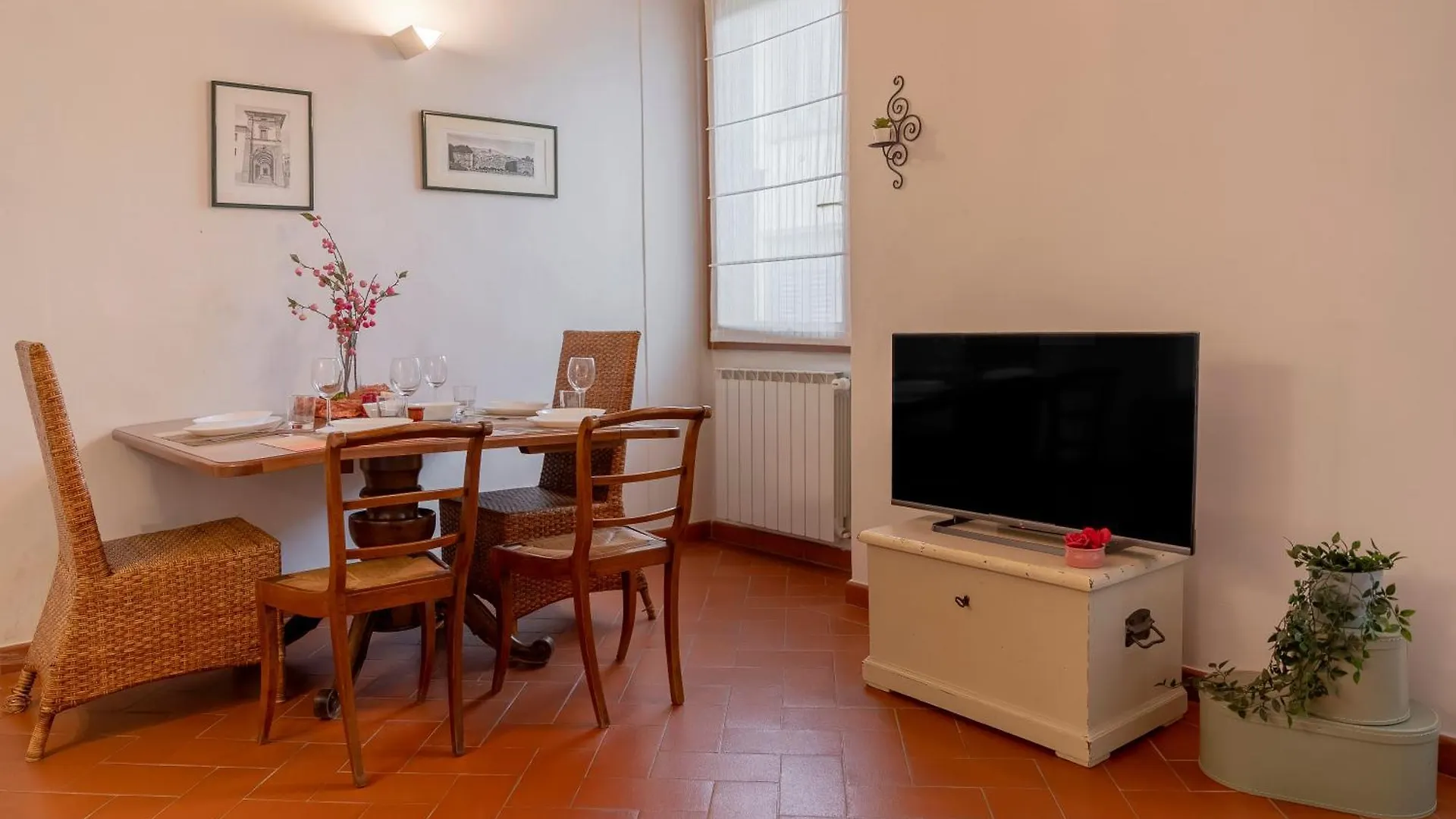 Lovely Florence Apartment