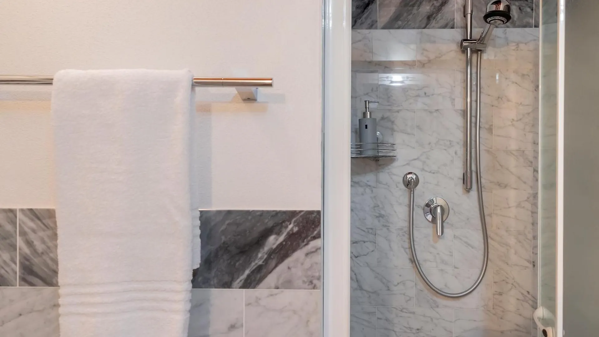Lovely Florence Apartment 0*,  意大利